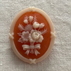 Vintage Avon Rose Cameo Pin